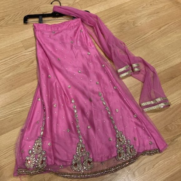 Child's pink beaded long skirt - Picture 1 of 2